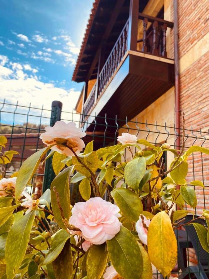 El Tejo De Comillas Hotel Exterior photo